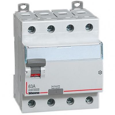 Interruttore Differenziale Selettivo Trifase 100mA 63A, RCCB Tipo S Interruttore Differenziale Selettivo Trifase 100mA 63A, RCCB Tipo S